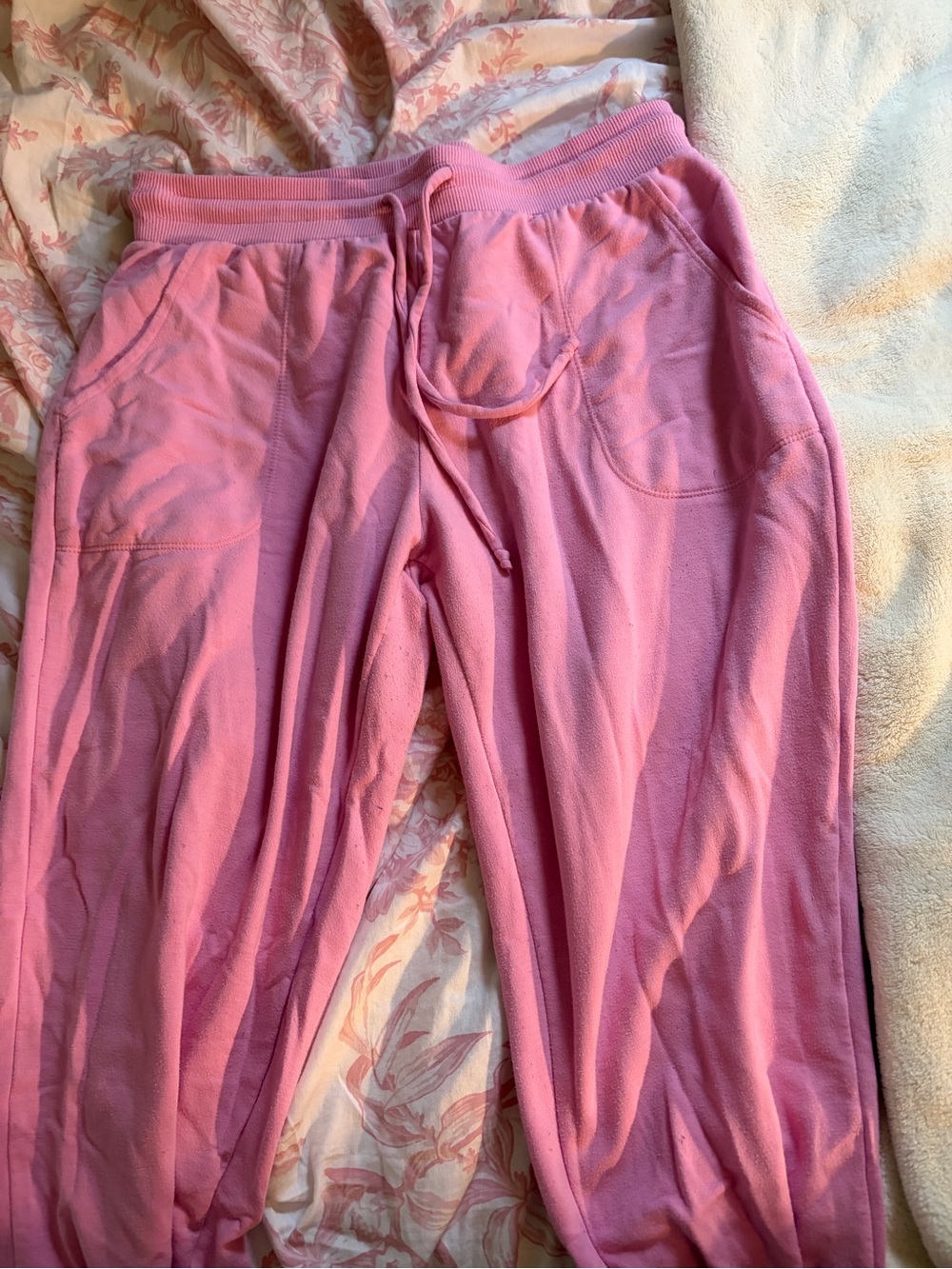 stars above Pink Drawstring Jogger Pants